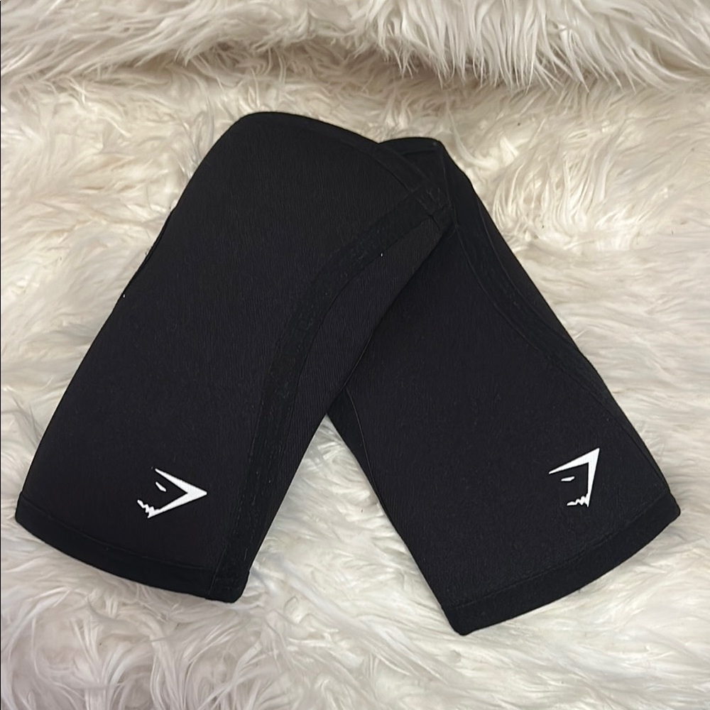 Gymshark Black Compression Sleeves
